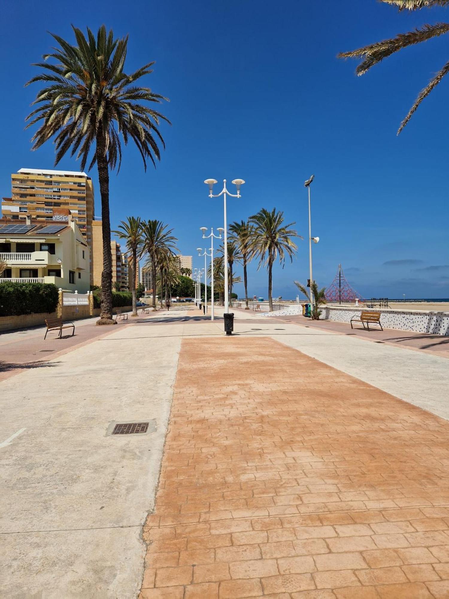 Apartamento Barbacoa, Piscina Y Playa بويبلا دي فارنالس المظهر الخارجي الصورة