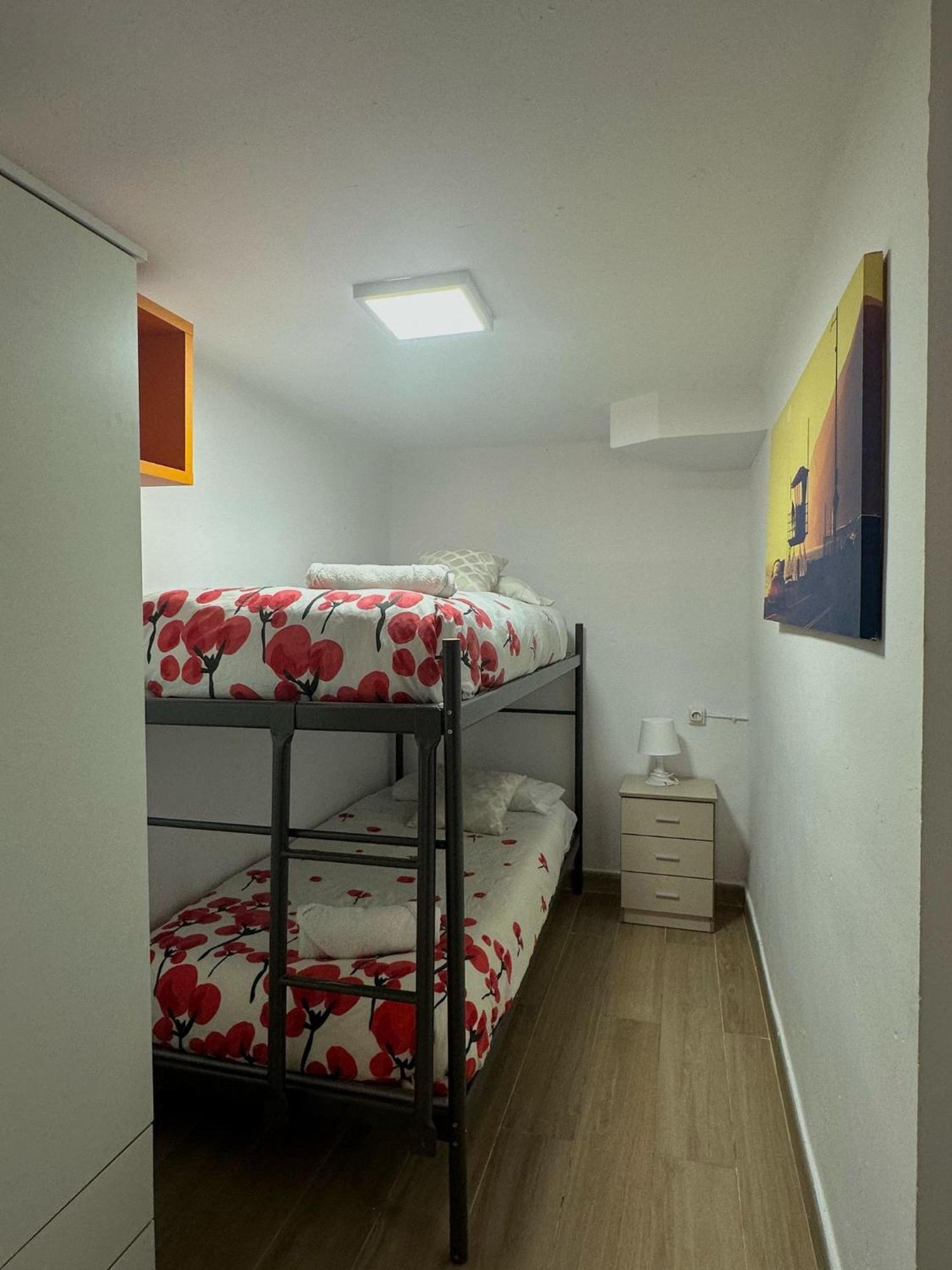 Apartamento Barbacoa, Piscina Y Playa بويبلا دي فارنالس المظهر الخارجي الصورة